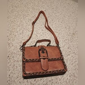 Elegant Brown Leather Shoulder Bag